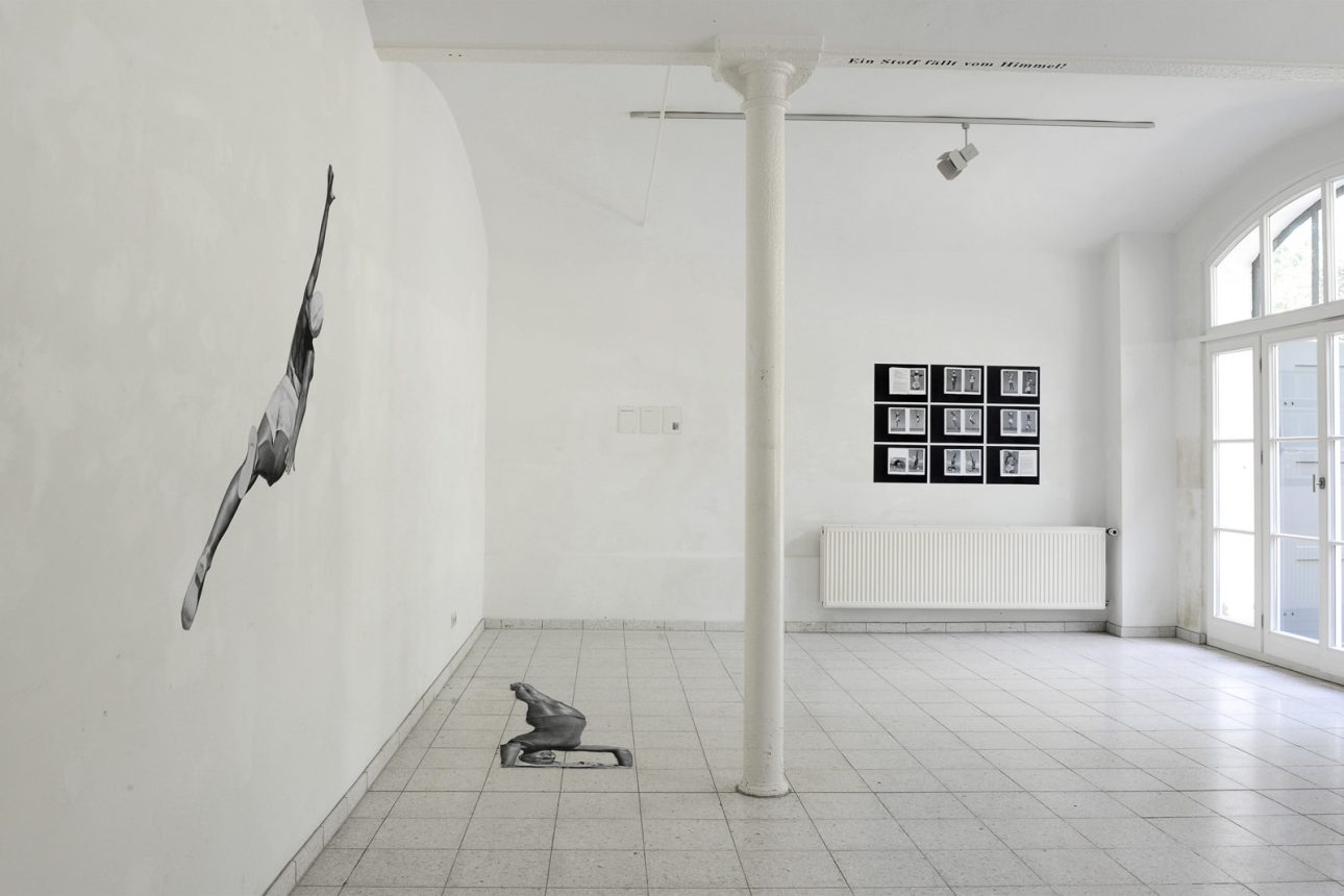 EinStoffFaellt_01_1600px